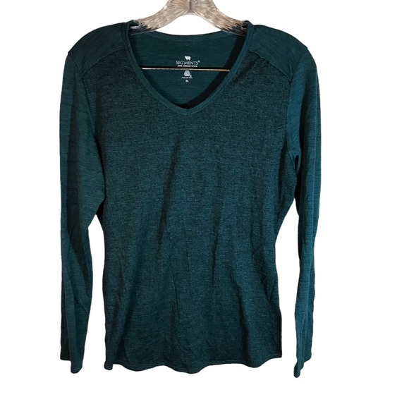 segments Tops - Segments women’s 100% merino wool base layer V-neck top M green pure new wool